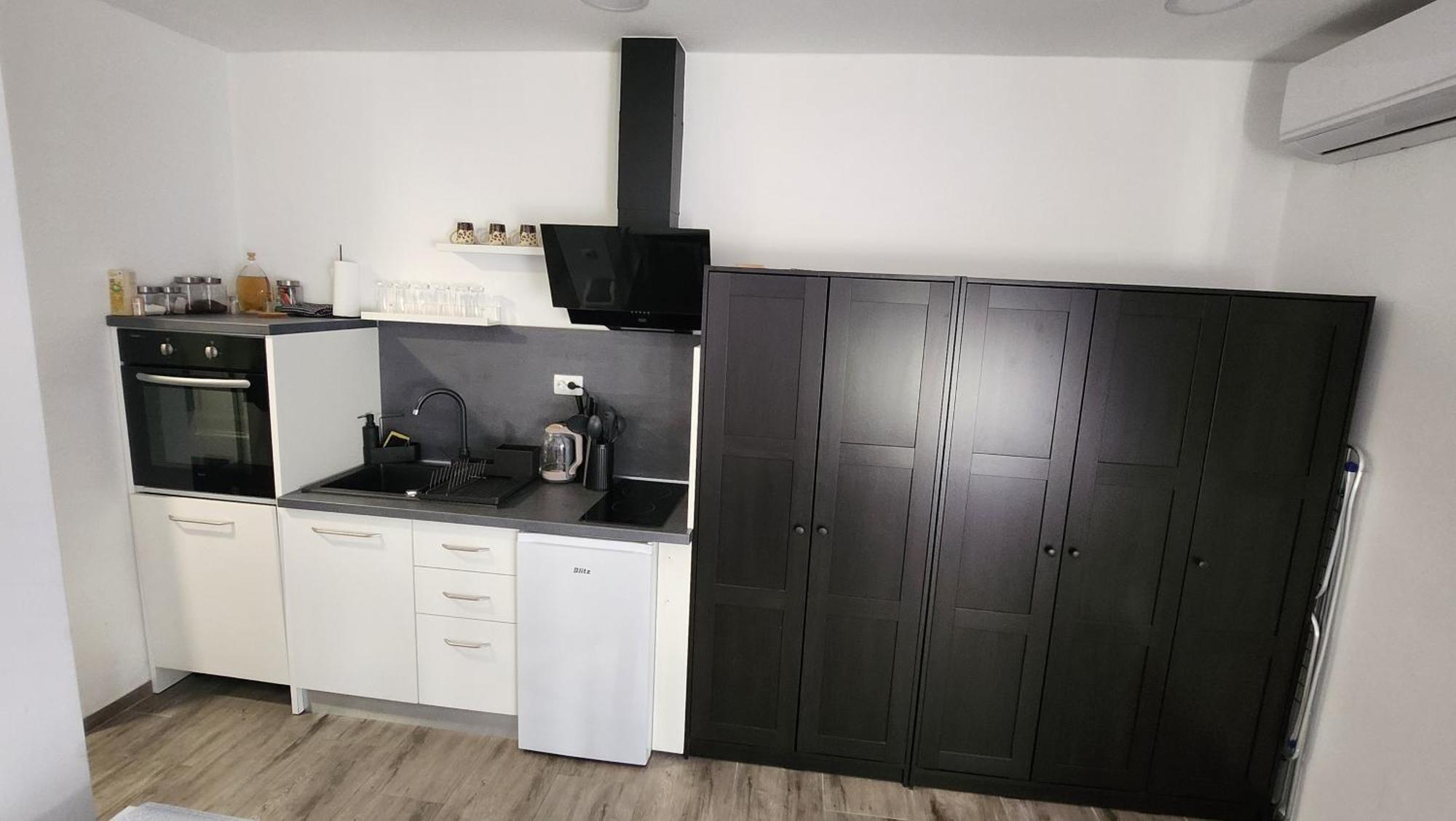 Oniks Apartment Lipik Exterior photo
